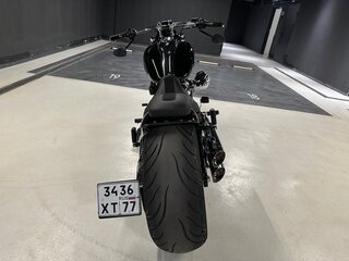 2023 Harley-Davidson Breakout, чёрный, 4999000 рублей, вид 3