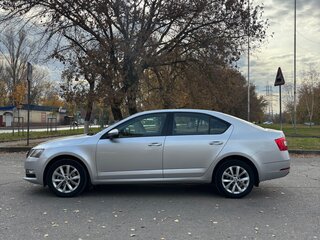 2017 Skoda Octavia III (A7) Рестайлинг, серебристый, 1750000 рублей, вид 3