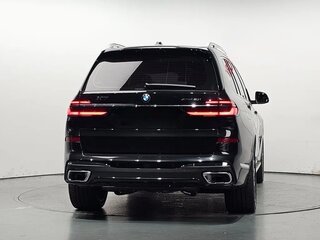 2026 BMW X7 40i I (G07) Рестайлинг, чёрный, 17300000 рублей, вид 3