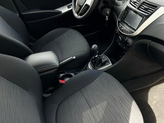 2016 Hyundai Solaris I Рестайлинг, серый, 960000 рублей, вид 3