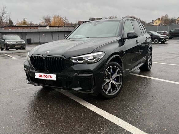 2022 BMW X5 30d IV (G05/G18), чёрный, 8350000 рублей - вид 4
