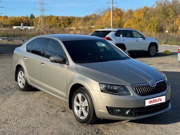 2016 Skoda Octavia III (A7), бежевый, 1250000 рублей - вид 4