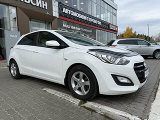2015 Hyundai i30 II Рестайлинг, белый, 933530 рублей, вид 5