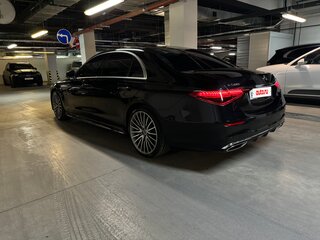 2022 Mercedes-Benz S-Класс 500 Long 4MATIC VII (W223), чёрный, 10650000 рублей, вид 4