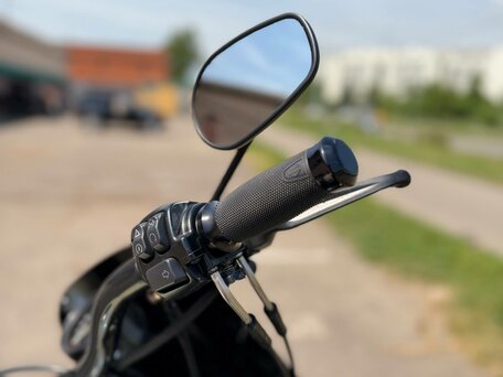 2018 Harley-Davidson Sportster 1200, белый, 850000 рублей, вид 3