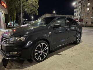 2016 Volkswagen Polo V Рестайлинг, серый, 1150000 рублей, вид 3
