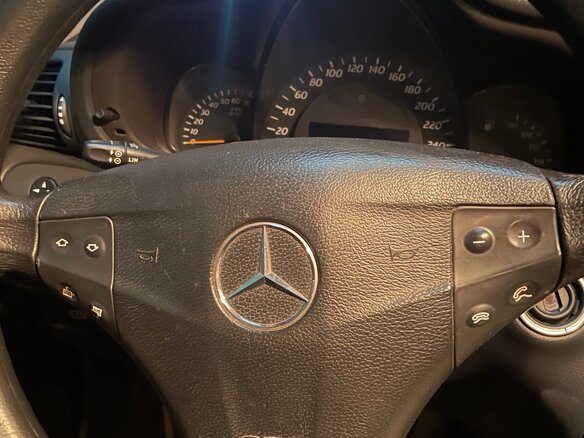 2003 Mercedes-Benz C-Класс 180 II (W203), красный, 600000 рублей - вид 18