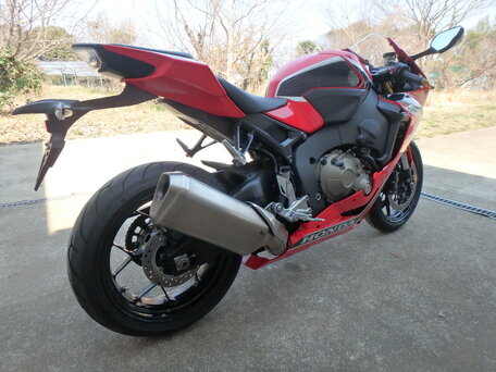 2017 Honda CBR 1000 RR/RA Fireblade, красный, 1330000 рублей, вид 3