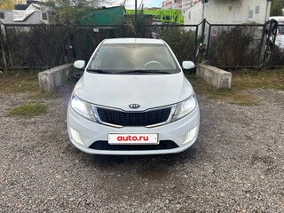 2014 Kia Rio 6-speed III, белый, 930000 рублей, вид 2