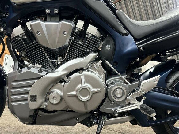 2005 Yamaha MT-01, синий - вид 23