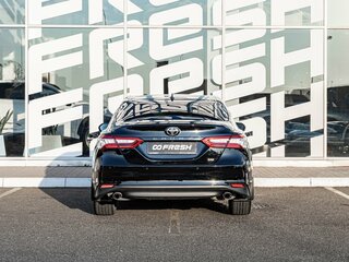 2021 Toyota Camry VIII (XV70) Рестайлинг, чёрный, 3150000 рублей, вид 4