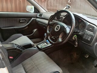 2001 Subaru Legacy III, белый, 600000 рублей, вид 4