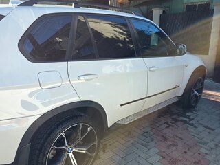 2009 BMW X5 30i II (E70), белый, 1800000 рублей, вид 3