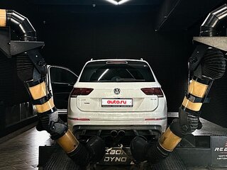 2018 Volkswagen Tiguan II, белый, 5000000 рублей, вид 4