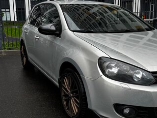 2011 Volkswagen Golf VI, серебристый, 600000 рублей, вид 1