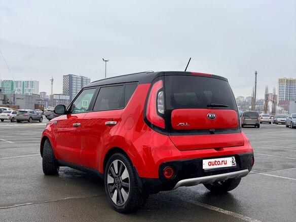 2018 Kia Soul II Рестайлинг, красный, 1590000 рублей - вид 10