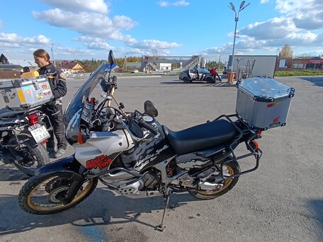 1995 Honda XRV 750 Africa Twin, чёрный, 440000 рублей, вид 5