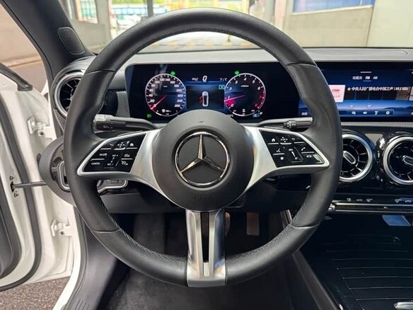 2023 Mercedes-Benz A-Класс 180 Long IV (W177) Рестайлинг, белый - вид 11