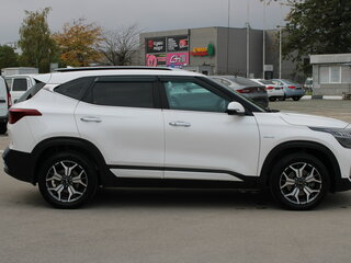 2021 Kia Seltos I, белый, 2249000 рублей, вид 4