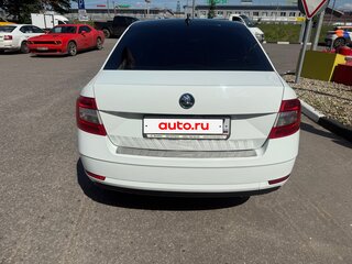 2018 Skoda Octavia III (A7) Рестайлинг, белый, 1000000 рублей, вид 4