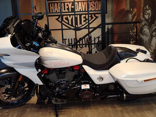 2024 Harley-Davidson CVO Road Glide ST, белый, 5250000 рублей, вид 5