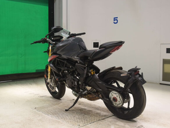 2020 MV Agusta Brutale 800, серый, 790000 рублей - вид 5