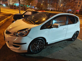 2008 Honda Fit II, белый, 800000 рублей, вид 1