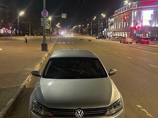 2012 Volkswagen Jetta VI, серебристый, 580000 рублей, вид 1