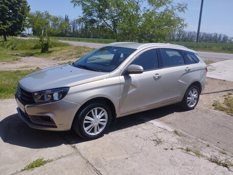 2017 Lada (ВАЗ) Vesta SW I, бежевый, 1200000 рублей, вид 2