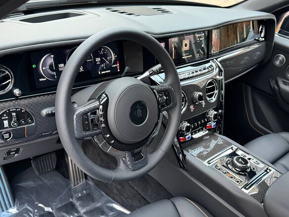 2026 Rolls-Royce Cullinan Black Badge I Рестайлинг (Series II), чёрный, 59850000 рублей - вид 21