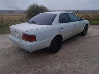 1996 Toyota Vista IV (V40), бежевый, 180000 рублей, вид 5