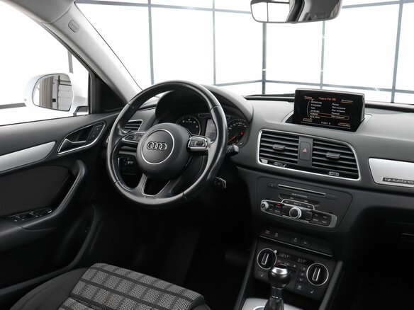 2016 Audi Q3 I (8U) Рестайлинг, белый - вид 8