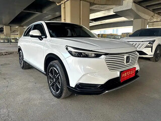 2025 Honda Vezel II Рестайлинг, белый, 1900000 рублей, вид 3