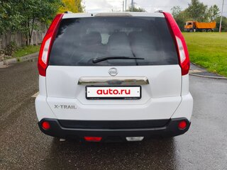 2011 Nissan X-Trail II Рестайлинг, белый, 980000 рублей, вид 4