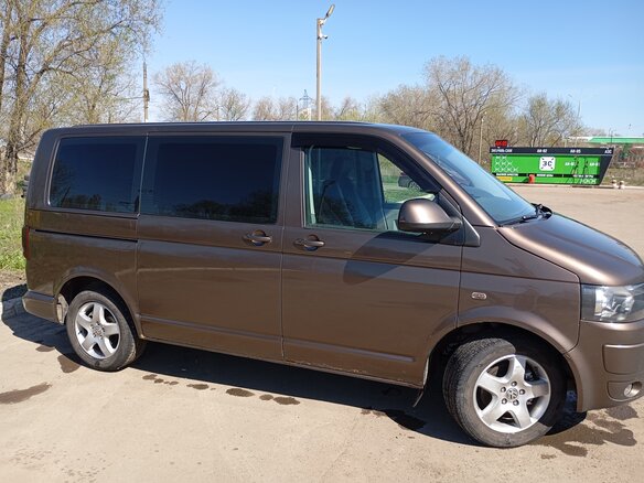 2014 Volkswagen Caravelle T5 Рестайлинг, коричневый, 1450000 рублей - вид 1