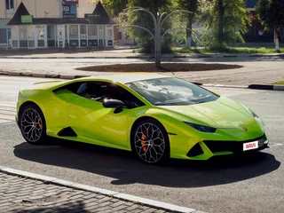 2020 Lamborghini Huracán I Рестайлинг, белый, 22500000 рублей, вид 1