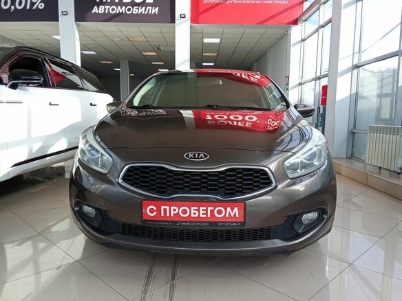 2014 Kia Ceed II, коричневый, 725000 рублей - вид 2