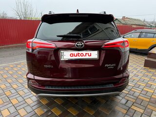 2017 Toyota RAV4 IV (XA40) Рестайлинг, красный, 2300000 рублей, вид 5