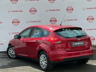 2016 Ford Focus III Рестайлинг, красный, 888000 рублей, вид 3