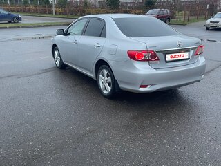 2011 Toyota Corolla X (E140, E150) Рестайлинг, серебристый, 1050000 рублей, вид 5
