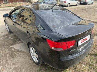 2009 Kia Cerato 5-speed II, чёрный, 700000 рублей, вид 3