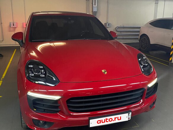 2016 Porsche Cayenne Diesel II Рестайлинг (958), красный