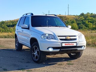 2012 Chevrolet Niva I Рестайлинг, белый, 550000 рублей, вид 4