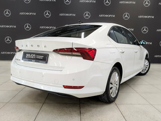 2021 Skoda Octavia IV (A8), белый, 2370000 рублей, вид 2