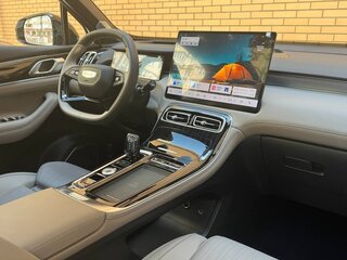 2026 Geely Atlas II, белый, 3099000 рублей, вид 5