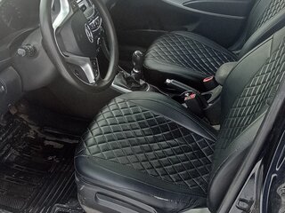 2013 Hyundai Solaris I, чёрный, 720000 рублей, вид 5