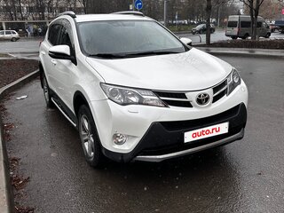 2015 Toyota RAV4 IV (XA40), белый, 1900000 рублей, вид 2