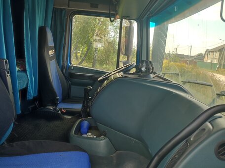 2005 DAF 95XF, синий, 1500000 рублей, вид 2