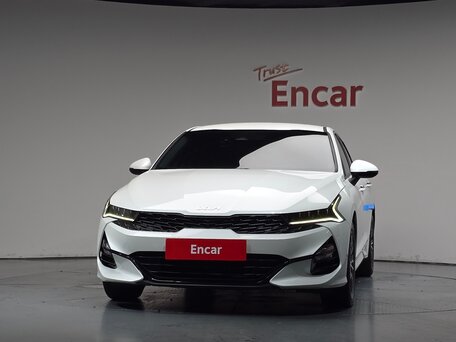 2022 Kia K5 LPi III, белый, 1740000 рублей, вид 2