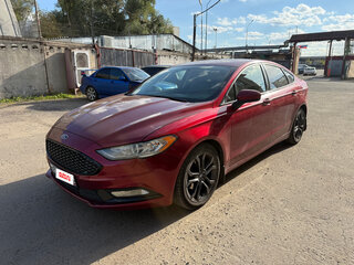 2018 Ford Fusion (North America) II Рестайлинг, красный, 1050000 рублей, вид 1